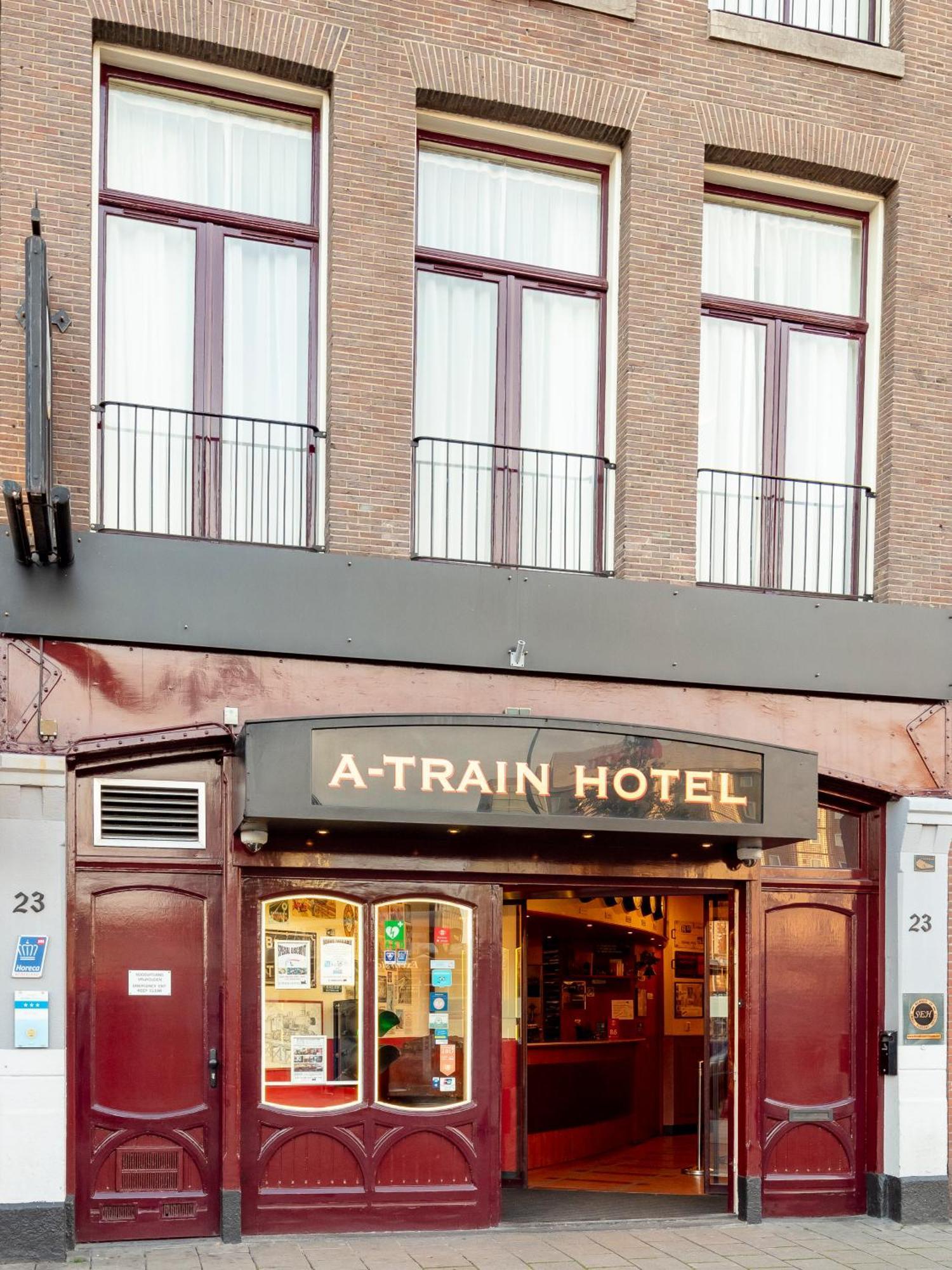 A-Train Hotel Amsterdam Exterior photo